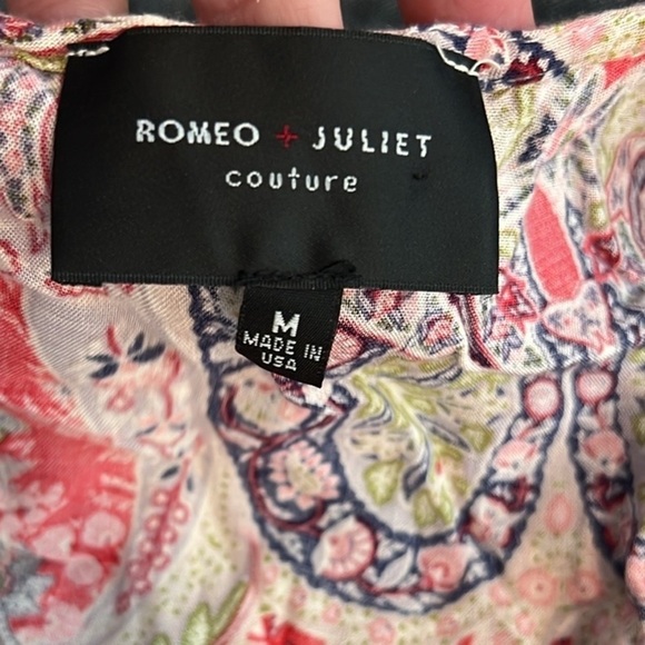⭐️Romeo & Juliet Couture,Flirty,Lightweight Tie-Front Dress, Side-Zip,EUC,Size M - Picture 3 of 8